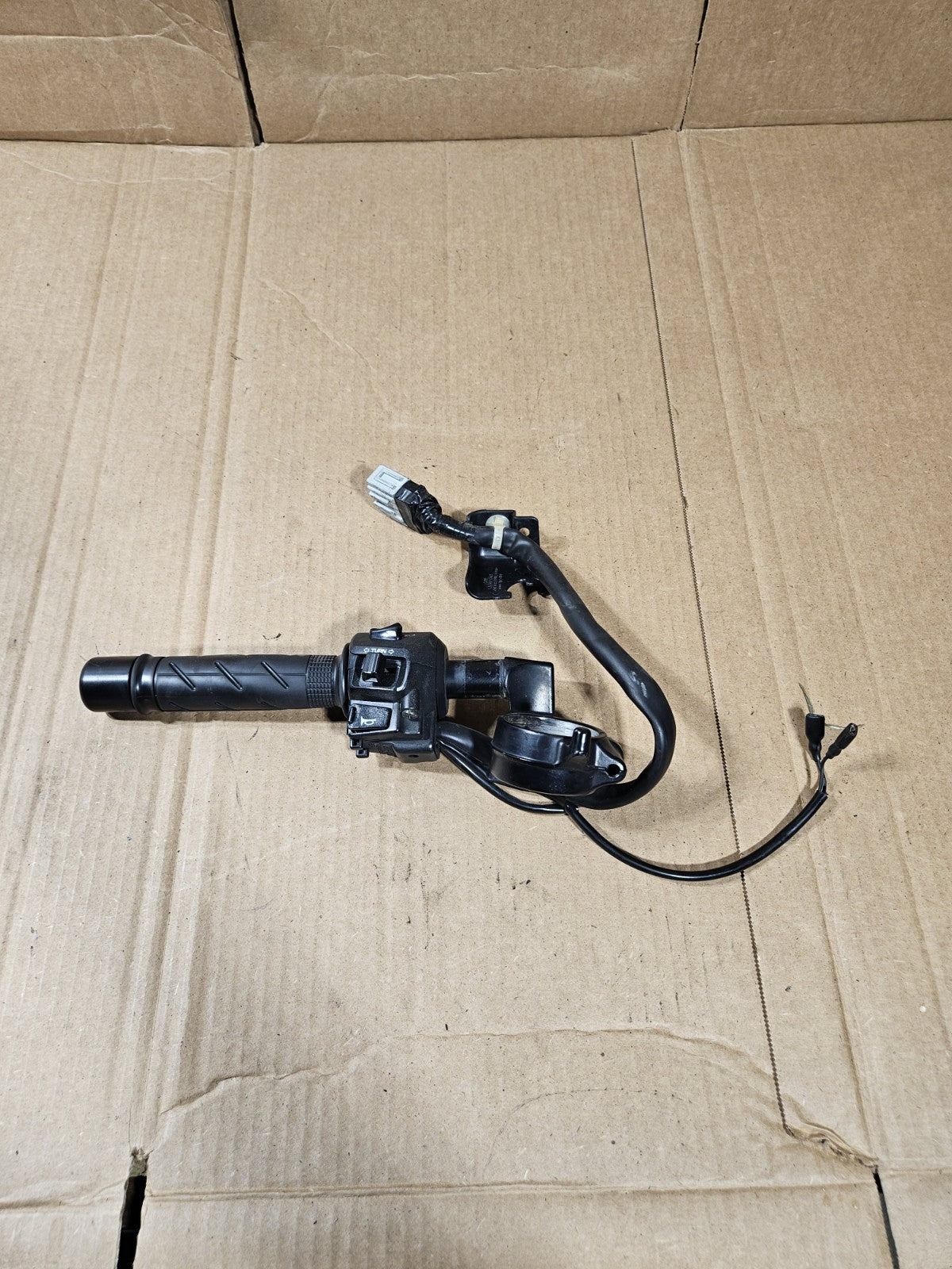 2005-2007 Honda CBR1000RR OEM Left Clip-On Handlebar Switch Grip 53150-MEL-D002