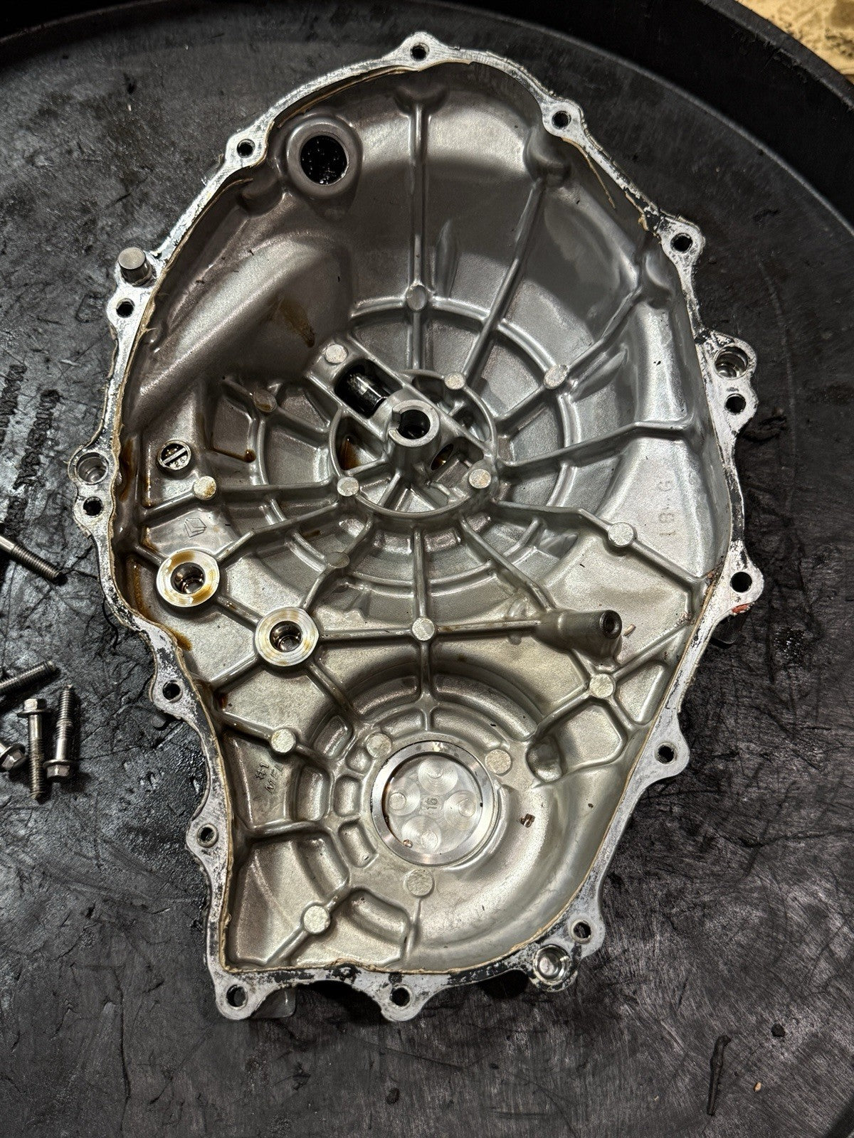 Honda OEM RIGHT SIDE COVER 08-11 CBR1000RR 2008-2011 CBR1000RA 11330-MFL-6706
