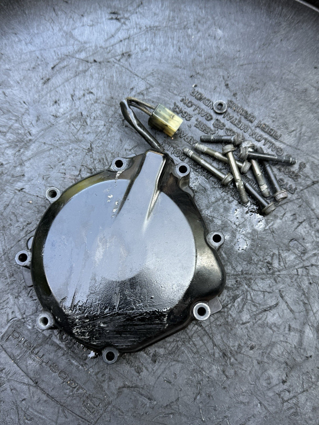 2000-2003 Suzuki GSXR750 OEM Stator Magneto Generator Engine Side Cover Assembly1