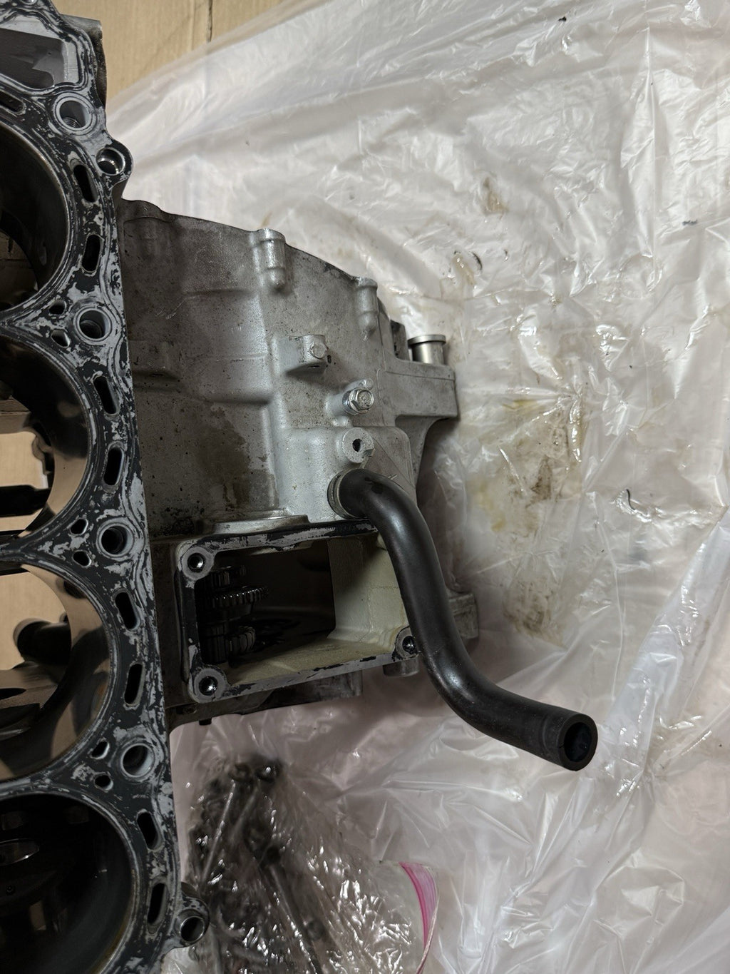 11-15 KAWASAKI NINJA ZX10R OEM ENGINE MOTOR CRANKCASE CRANK CASES BLOCK13