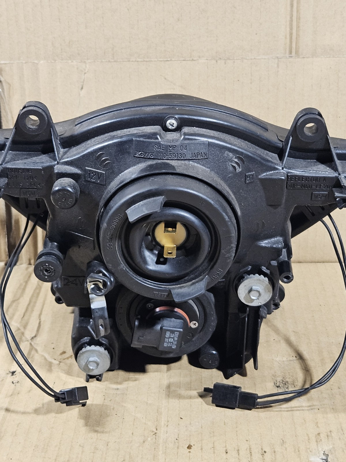 2006 2007 Suzuki GSXR600 Headlight Assembly OEM 1110001H00 Genuine Lamp3