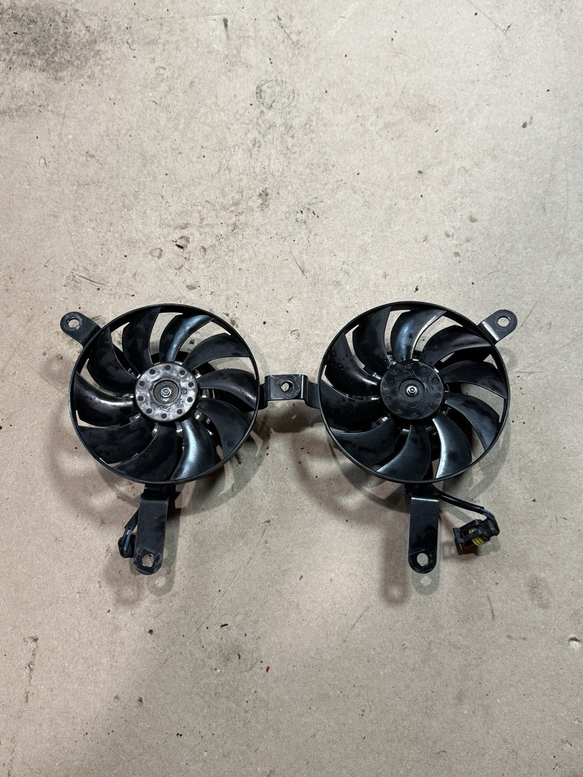 11-13 Ducati 848 EVO 848EVO OEM Radiator Cooling Fans Fan Motor Set 550.4.018.1A1