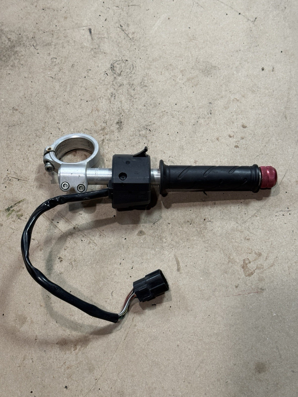 2011-2013 Ducati 848 EVO OEM Right Clip On Handlebar Kill Start Switch Pod1