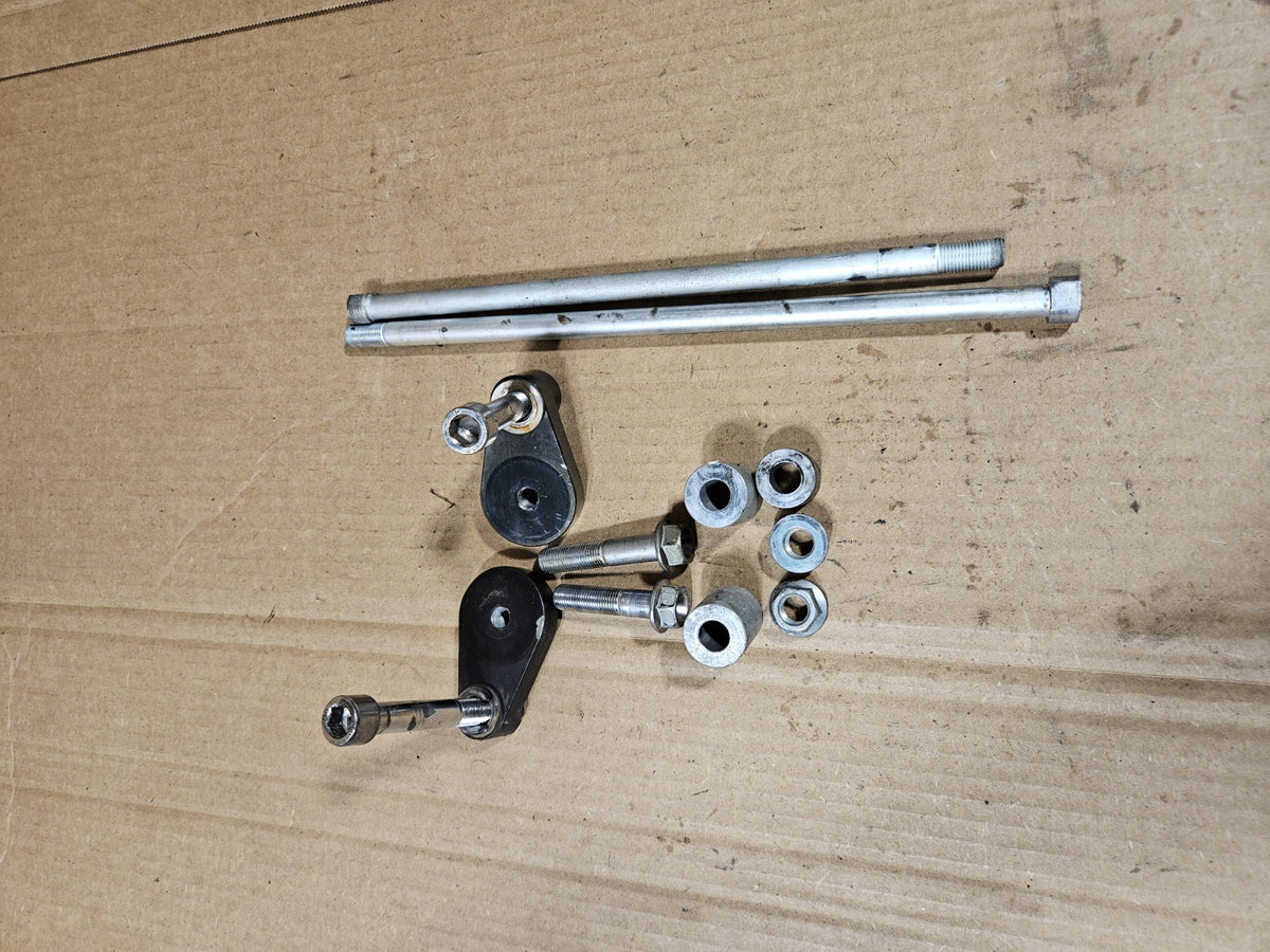 2006 2007 Honda CBR1000RR OEM Engine Mount Bolt Set 90002ZG3000 06-073