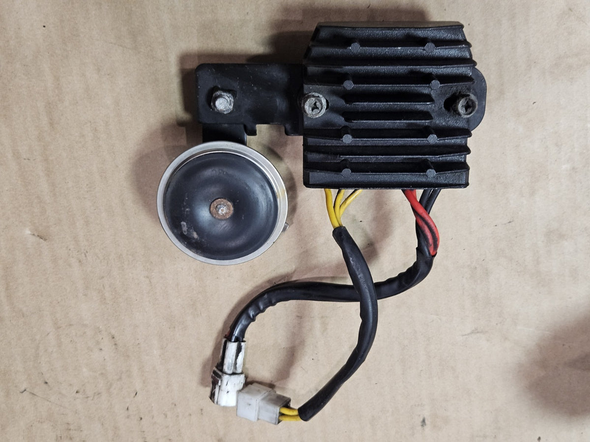 Voltage Regulator Rectifier 2006-2015 Suzuki GSXR-600/750/1000 32800-18H00 Brckt0