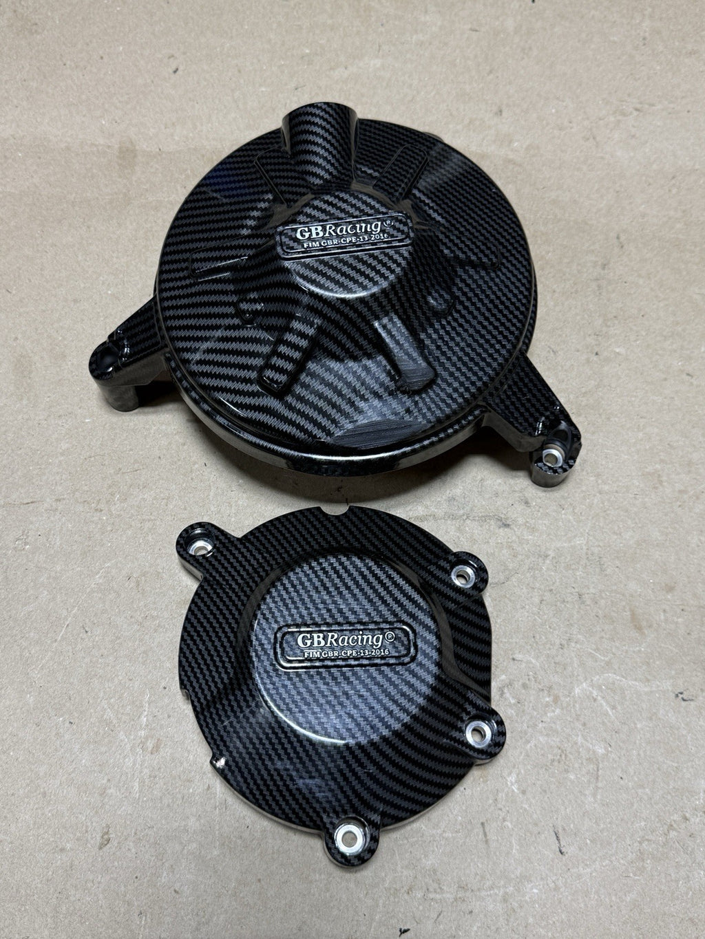 GB Racing Engine Cover Set Aprilia RSV4 / RR / Tuono V4R 2010-2020 Carbon Fiber