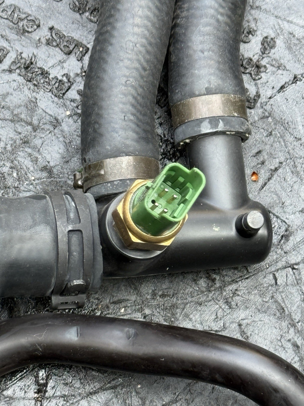 2021-2024 Aprilia RSV4 Tuono V4 OEM Radiator Coolant Hoses Thermostat Sensor Set2
