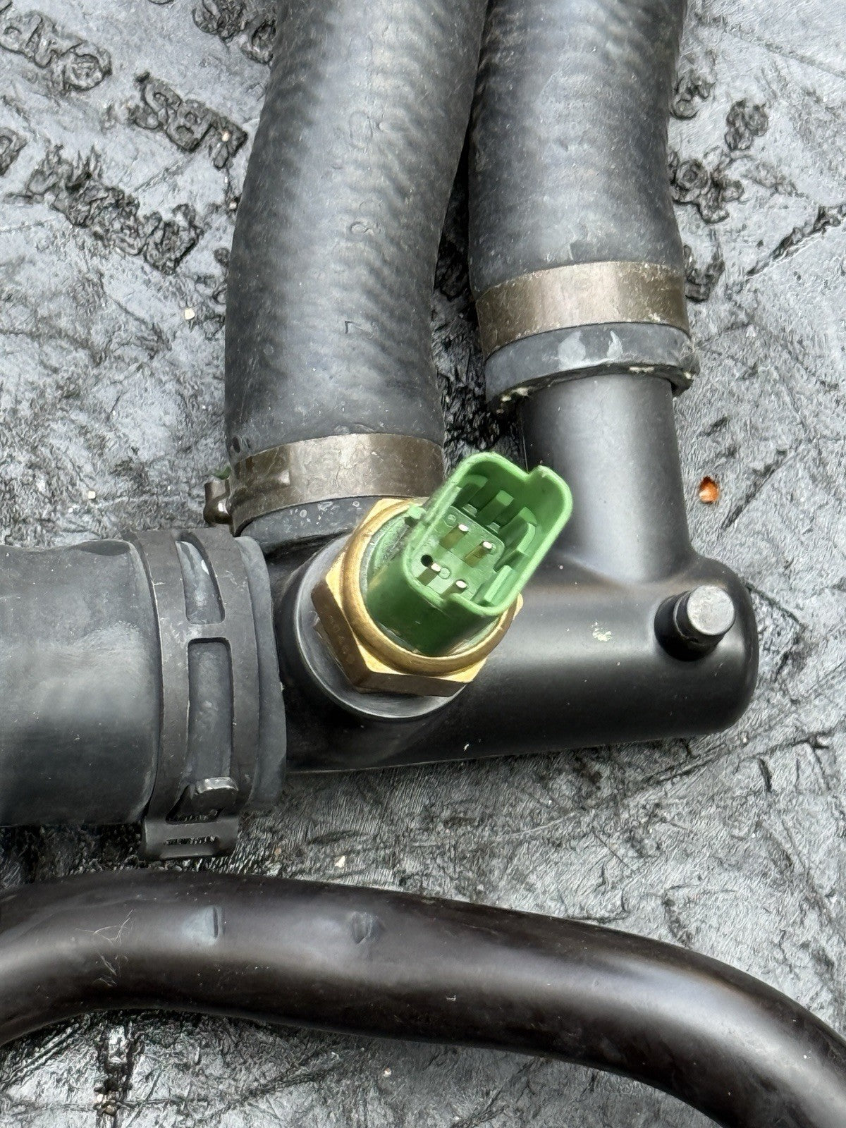 2021-2024 Aprilia RSV4 Tuono V4 OEM Radiator Coolant Hoses Thermostat Sensor Set2
