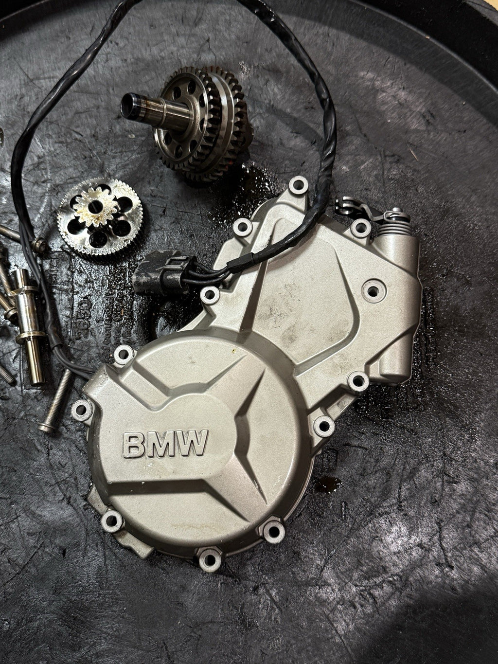 09-19 BMW S1000RR OEM Stator Magneto Alternator Cover Gears Left Engine Case2