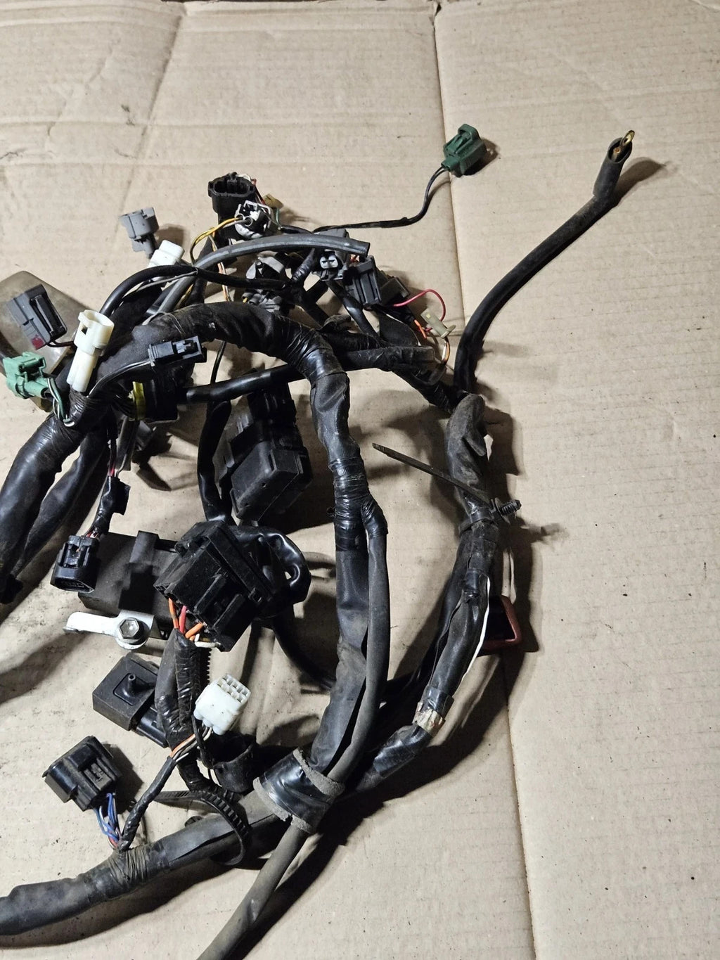 2006-2007 Suzuki GSXR600 GSXR750 K6 K7 OEM Wiring Harness Loom PC3 36610-01H308