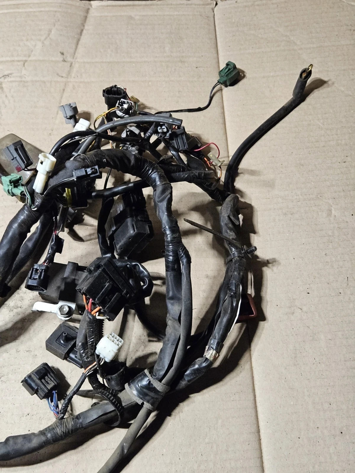 2006-2007 Suzuki GSXR600 GSXR750 K6 K7 OEM Wiring Harness Loom PC3 36610-01H308