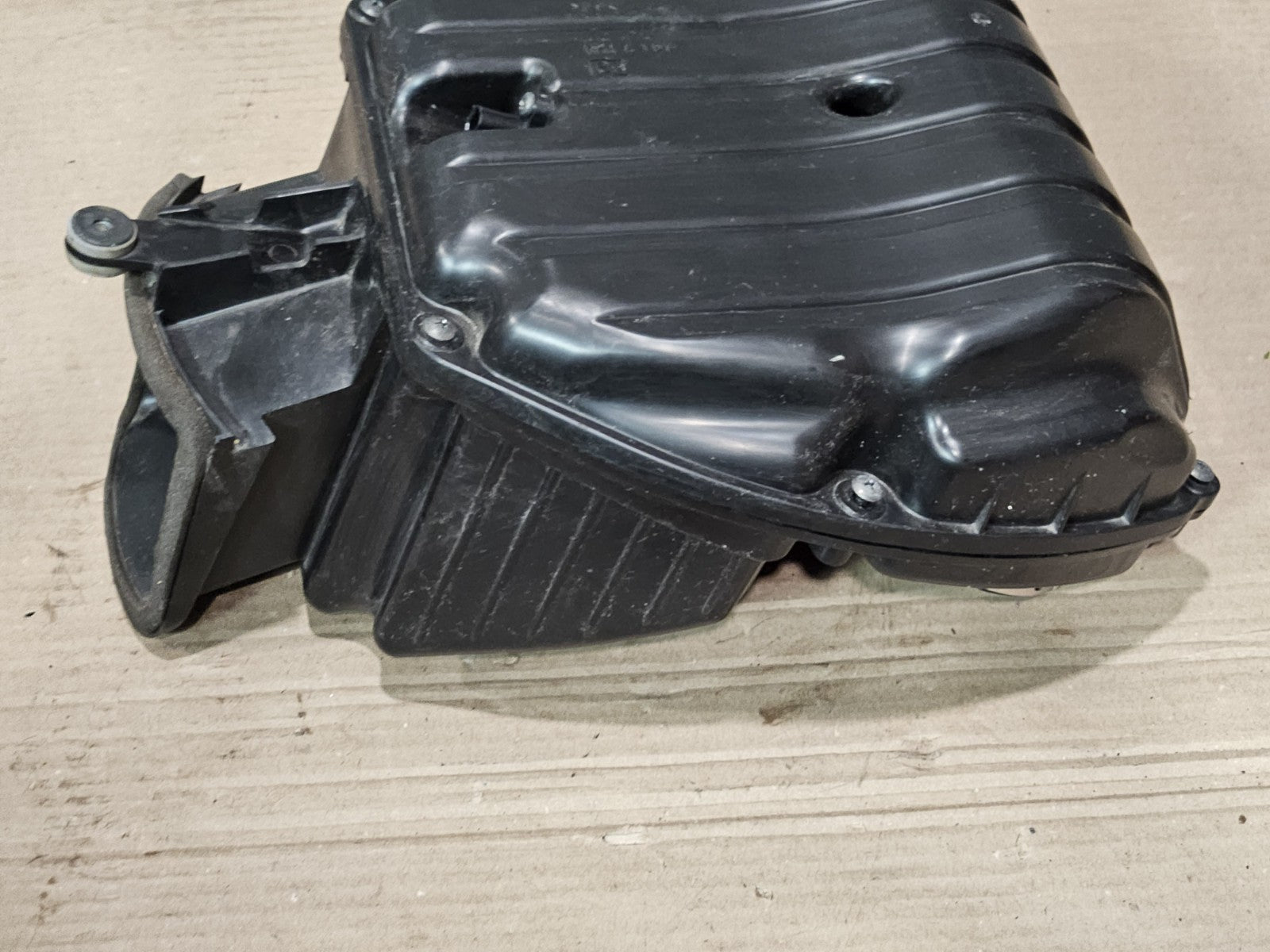 2013-2018 Kawasaki Ninja ZX6R 636 OEM Airbox Intake Filter Box 2017