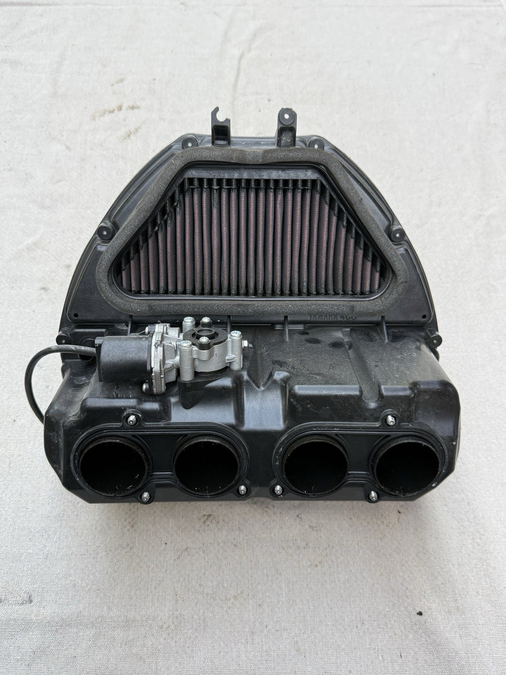 2007-2008 Yamaha YZF-R1 R1 OEM Airbox Air Filter Box 4C8-14411-00 4C8-14421-007