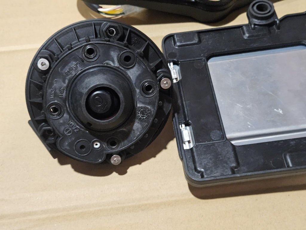 Genuine OEM Aprilia RSV4 1100 ECU Ignition Lockset Gas Cap OEM Keys 2019-2024