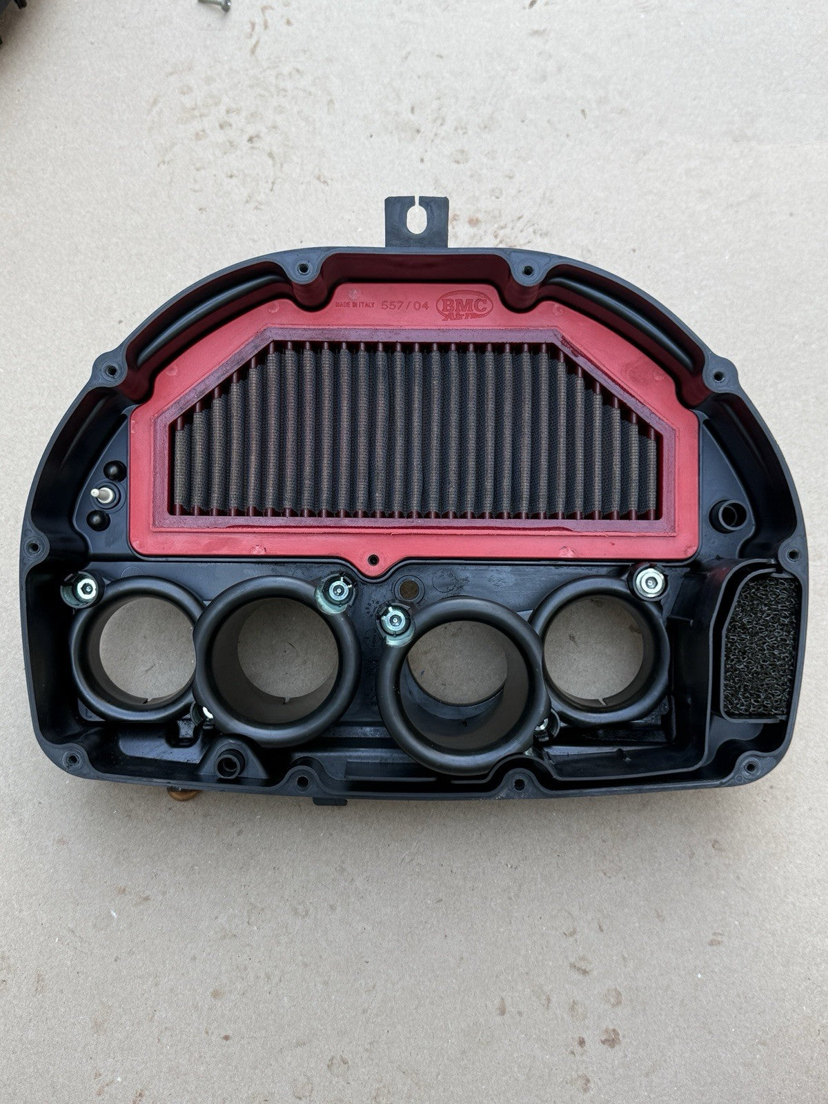 09-16 Suzuki GSXR1000 OEM Airbox Air Intake Filter Box Assembly Damaged