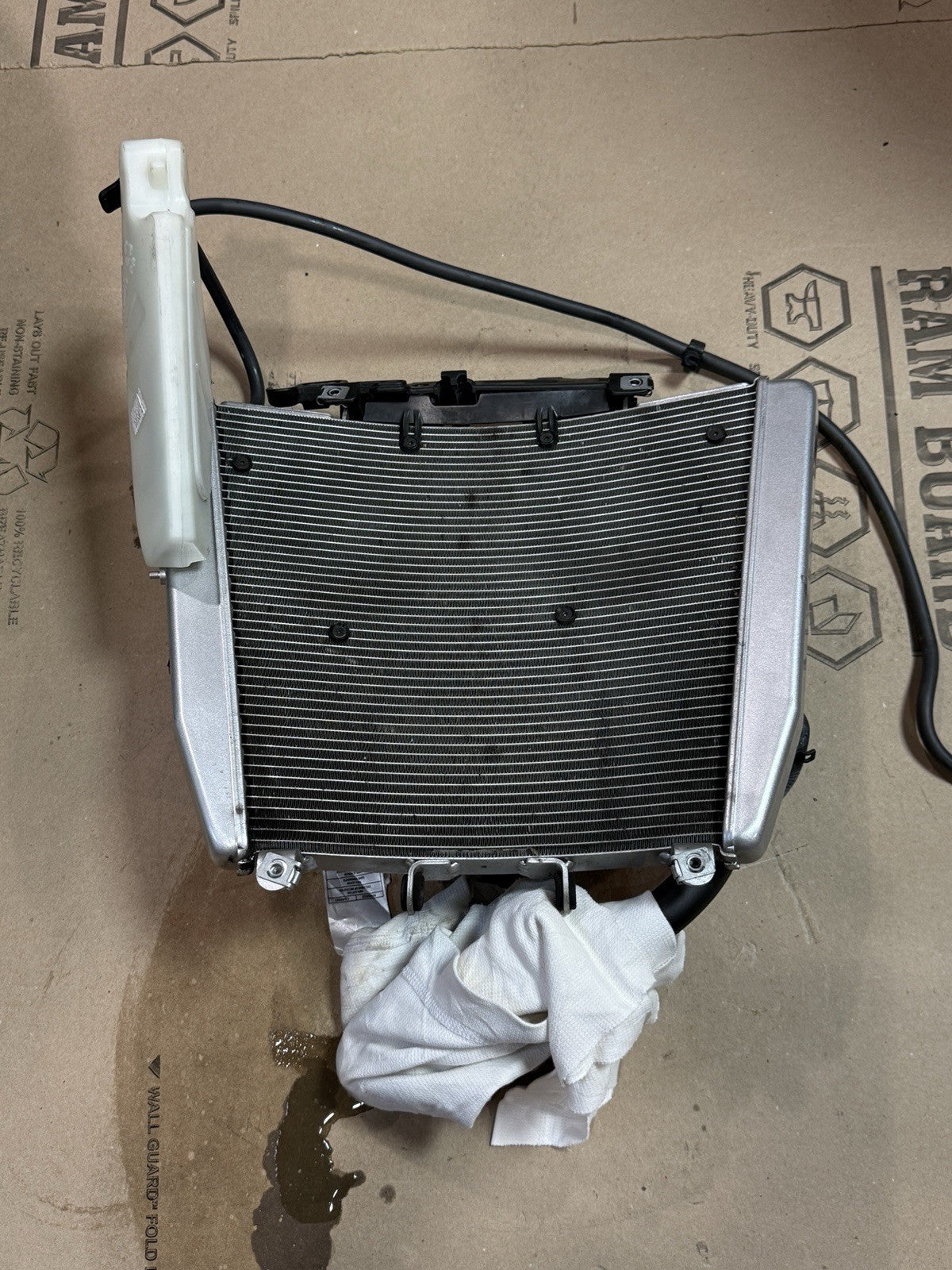 21-24 Aprilia RSV4 OEM Engine Radiator Motor Cooling Radiator Fan Left Right Set