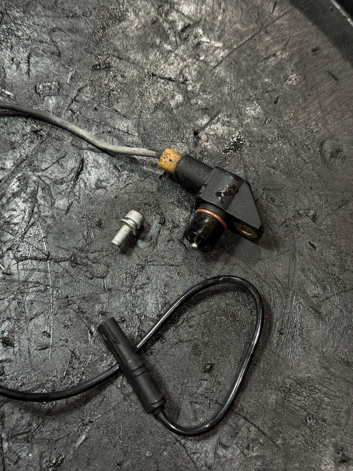 2010 09-11 BMW S1000RR Crankshaft Crank Position Engine Knock Sensor OEM7