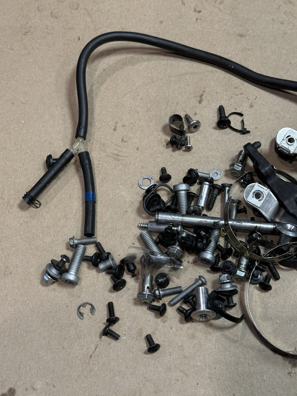 2021 - 2026 APRILIA RSV4 OEM BOLTS PARTS NUTS SCREWS MOUNTING HARDWARE SET STOCK