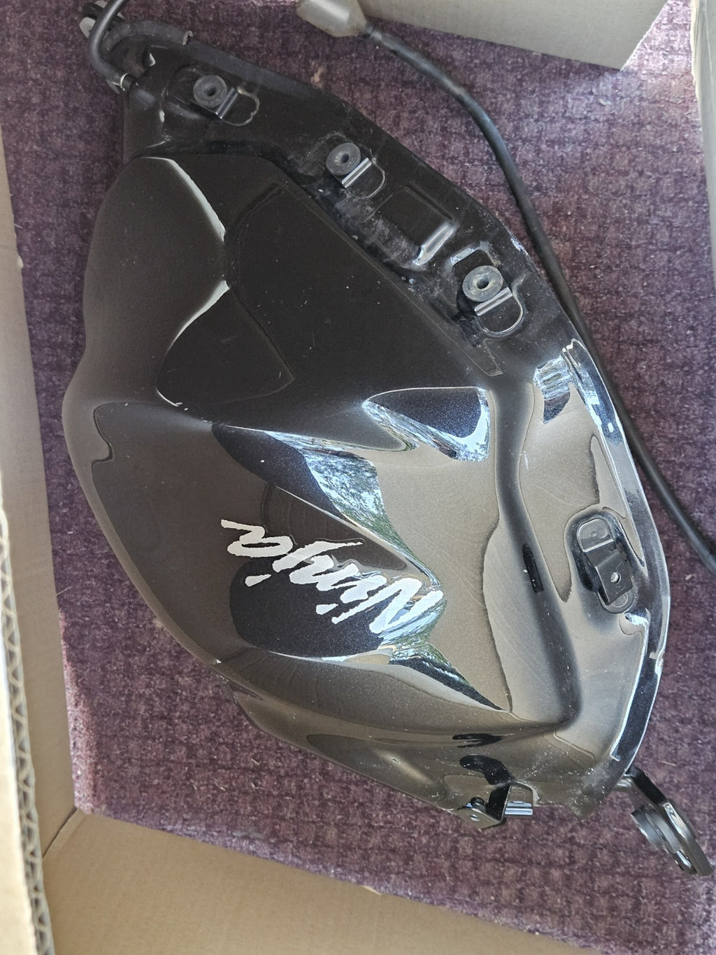 17-19 KAWASAKI NINJA 650 GAS TANK FUEL RESERVOIR CELL GLOSS BLACK CLEAN4