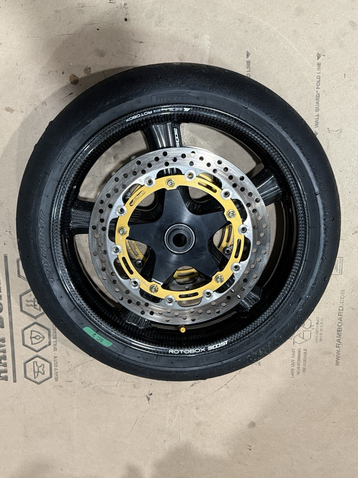 Rotobox Boost Carbon Wheels Set Front Rear 17x3.5 17x6 2010-2019 BMW S1000RR HP4