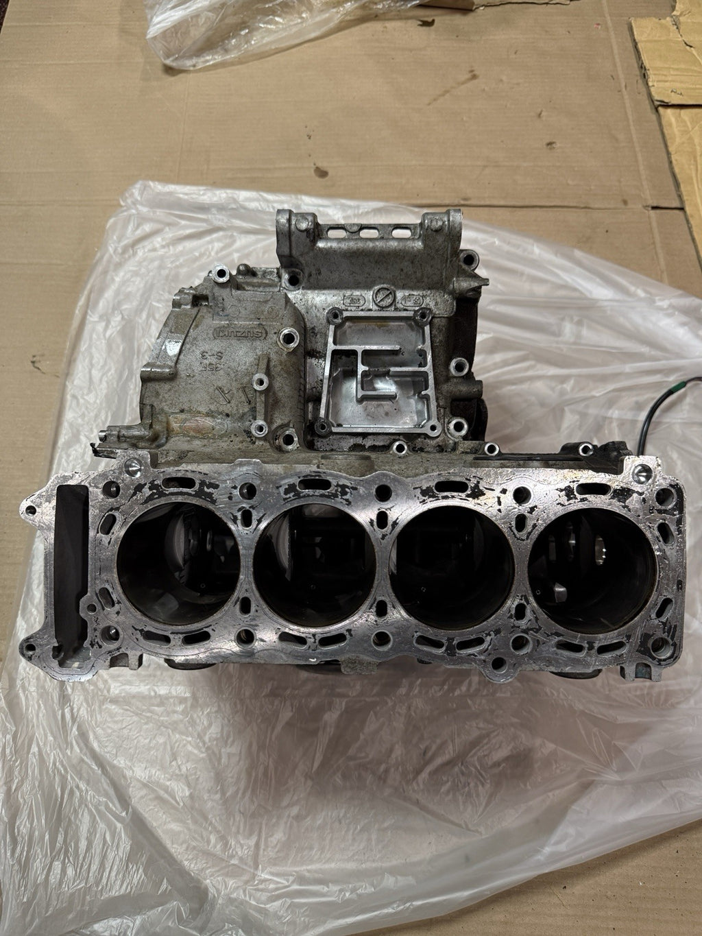 2000-2003 Suzuki GSXR750 OEM Engine Crankcase Upper Lower Case Block Assembly0