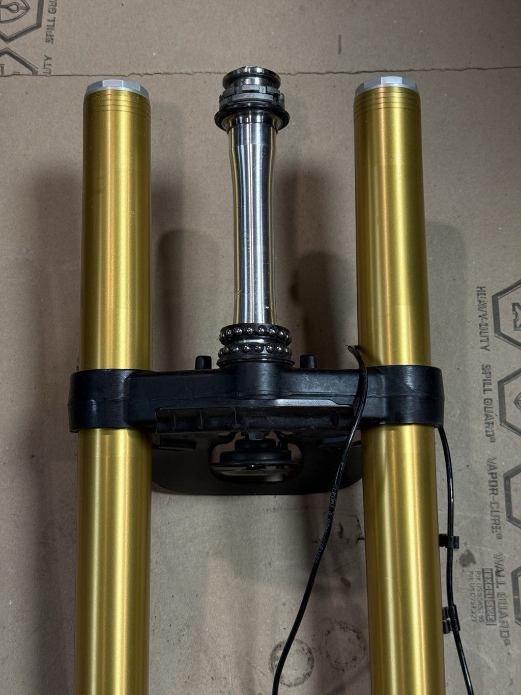 21-24 Aprilia RSV4 1100 OEM Front Forks Fork Tubes Suspension Triple Tree Clamp