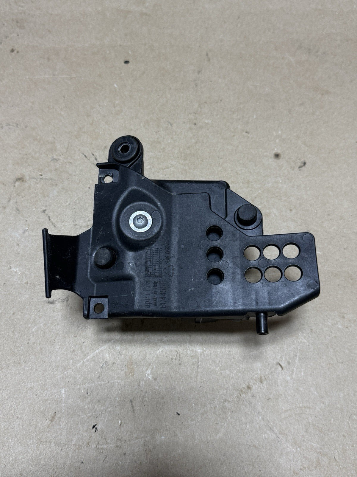 15-18 Aprilia Tuono 1100 RSV4 OEM ABS Brake Servo Control Unit 2D00265