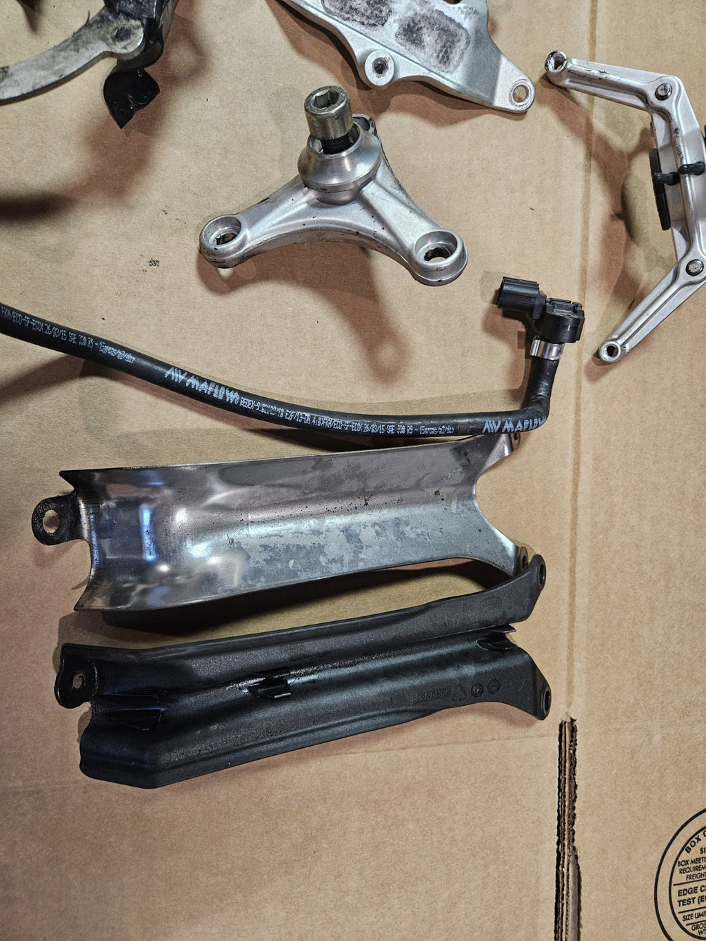 Ducati Panigale 1299 959 1199 899 V2 Rear Shock Mount Brackets Ignition