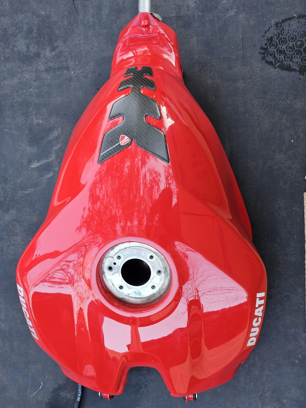 12-19 Ducati Panigale S R 1199 1299 OEM GAS FUEL TANK PETROL RED CLEAN