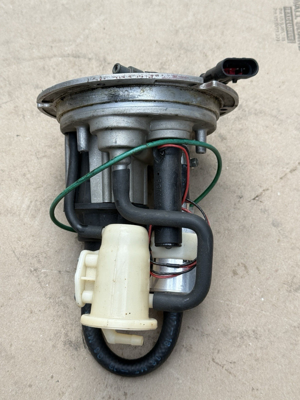 94-04 Ducati 748 916 996 998 OEM Fuel Tank Petrol Pump Flange Sender Regulator