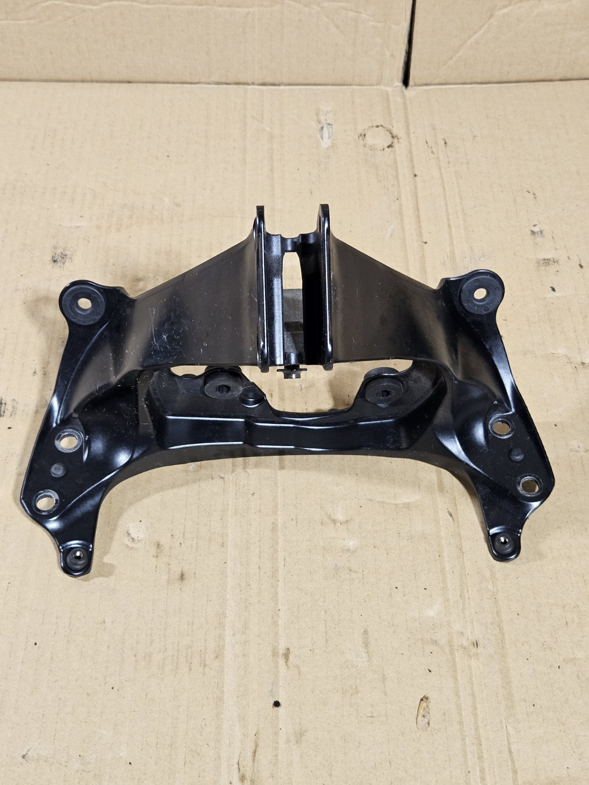 2006 2007 Suzuki GSXR600 Fairing Stay OEM 9446101H00 Genuine Front Bracket2