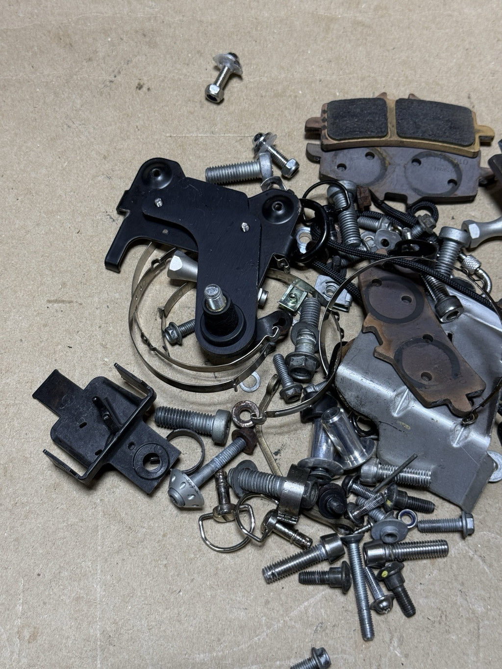 2015-2018 Aprilia RSV4 1000 RR RF Tuono OEM Engine Bolts Hardware Brackets Lot