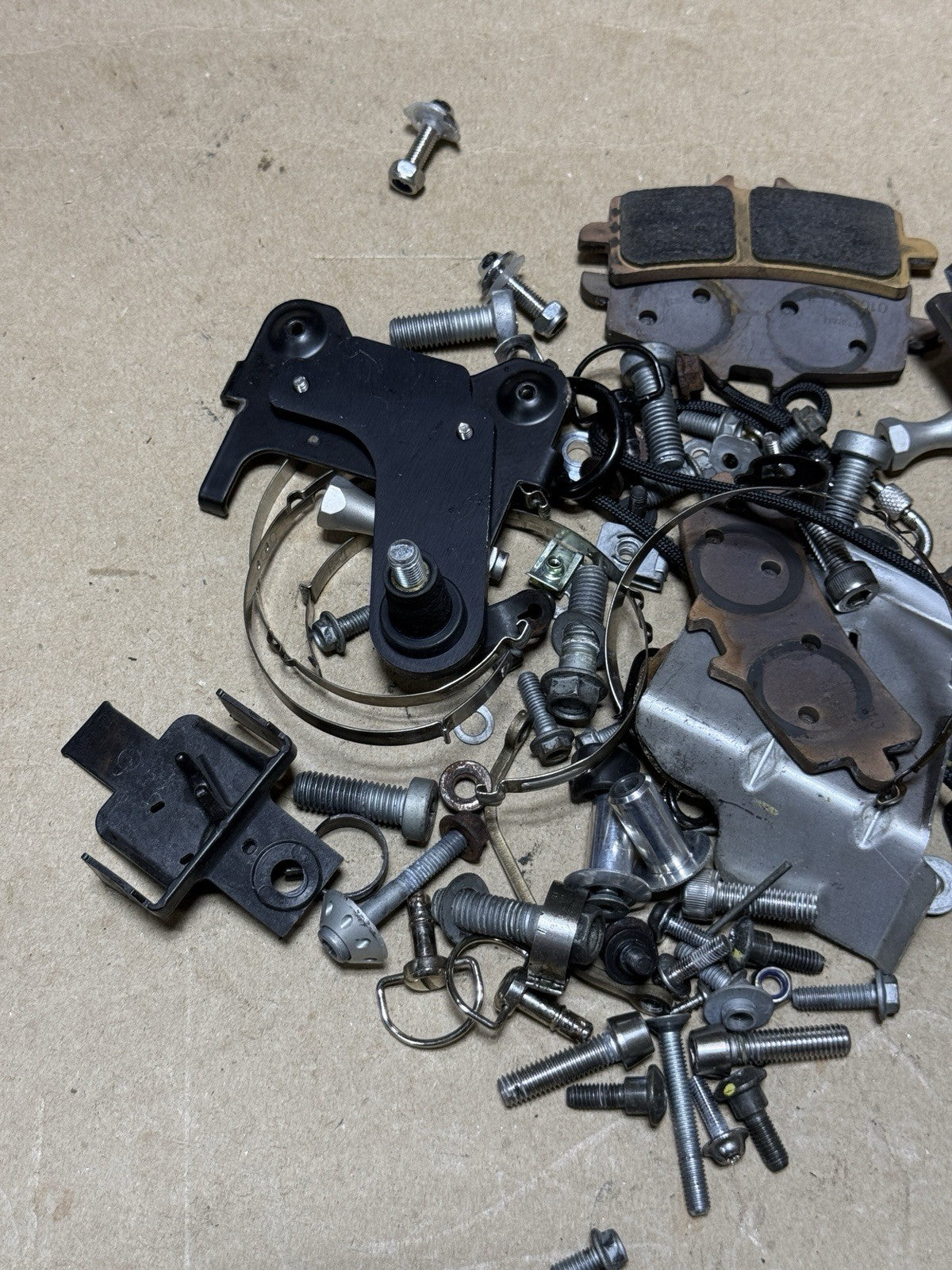 2015-2018 Aprilia RSV4 1000 RR RF Tuono OEM Engine Bolts Hardware Brackets Lot