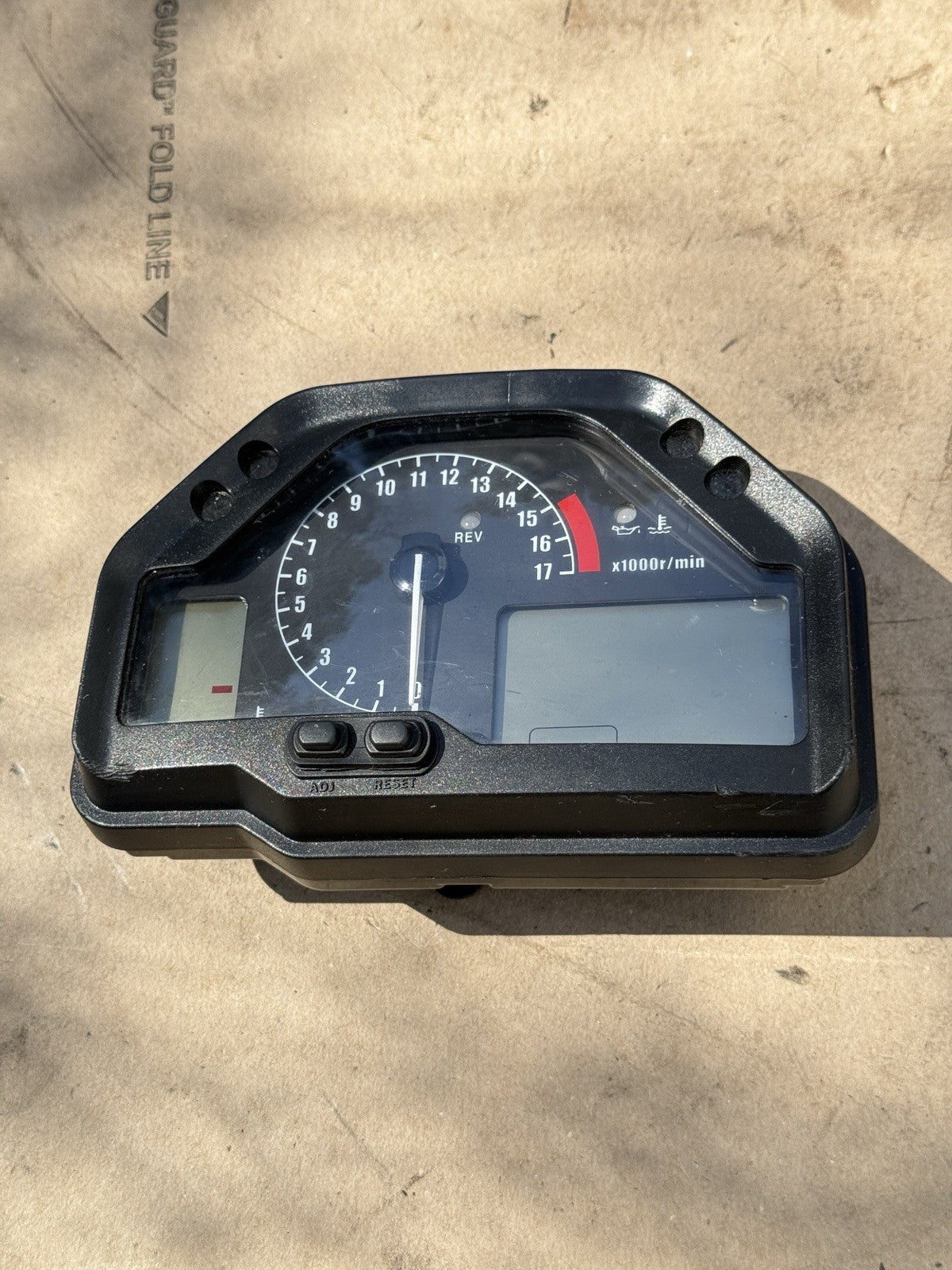 05-06 Honda CBR600RR Gauge Cluster Speedometer Tach Display Speedo Tachometer