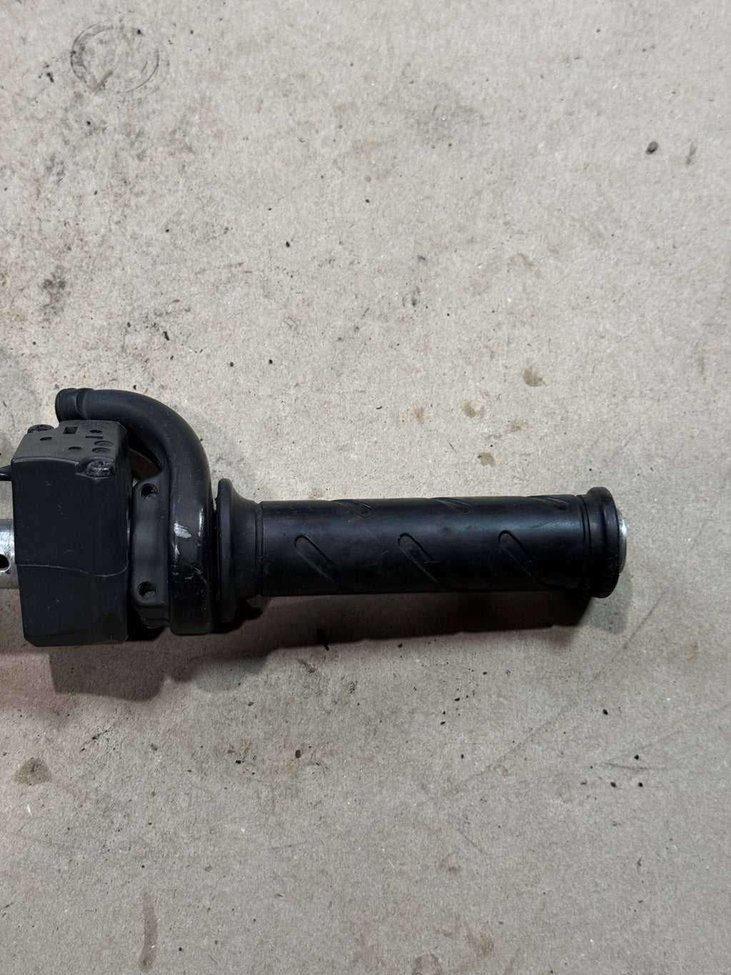 2011-2013 Ducati 848 EVO OEM Right Clip On Handlebar Kill Start Switch Pod12