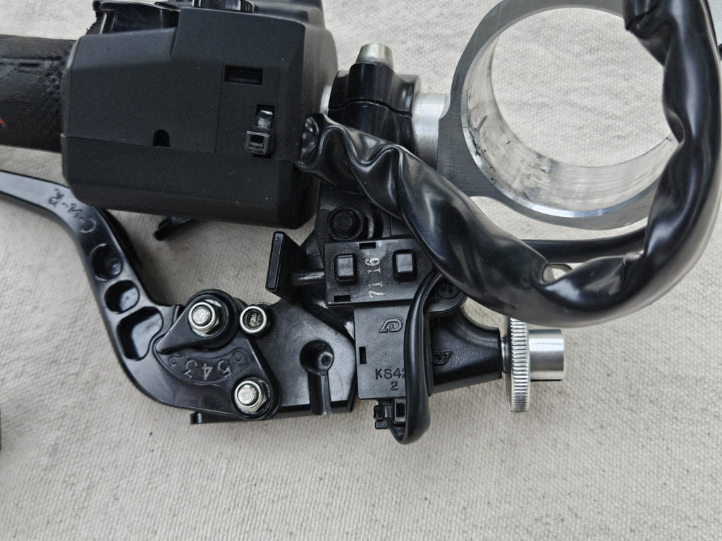 2016-2020 Kawasaki ZX10R ZX10RR OEM LH Left Clip On Handlebar Switch 46091-06063