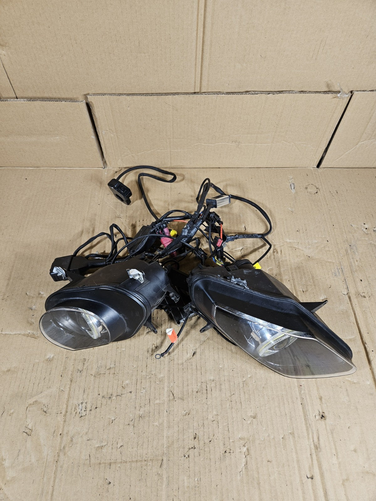 2012 BMW S1000RR Aftermarket Halo Headlight Assembly Angel Eye Front Head Light10