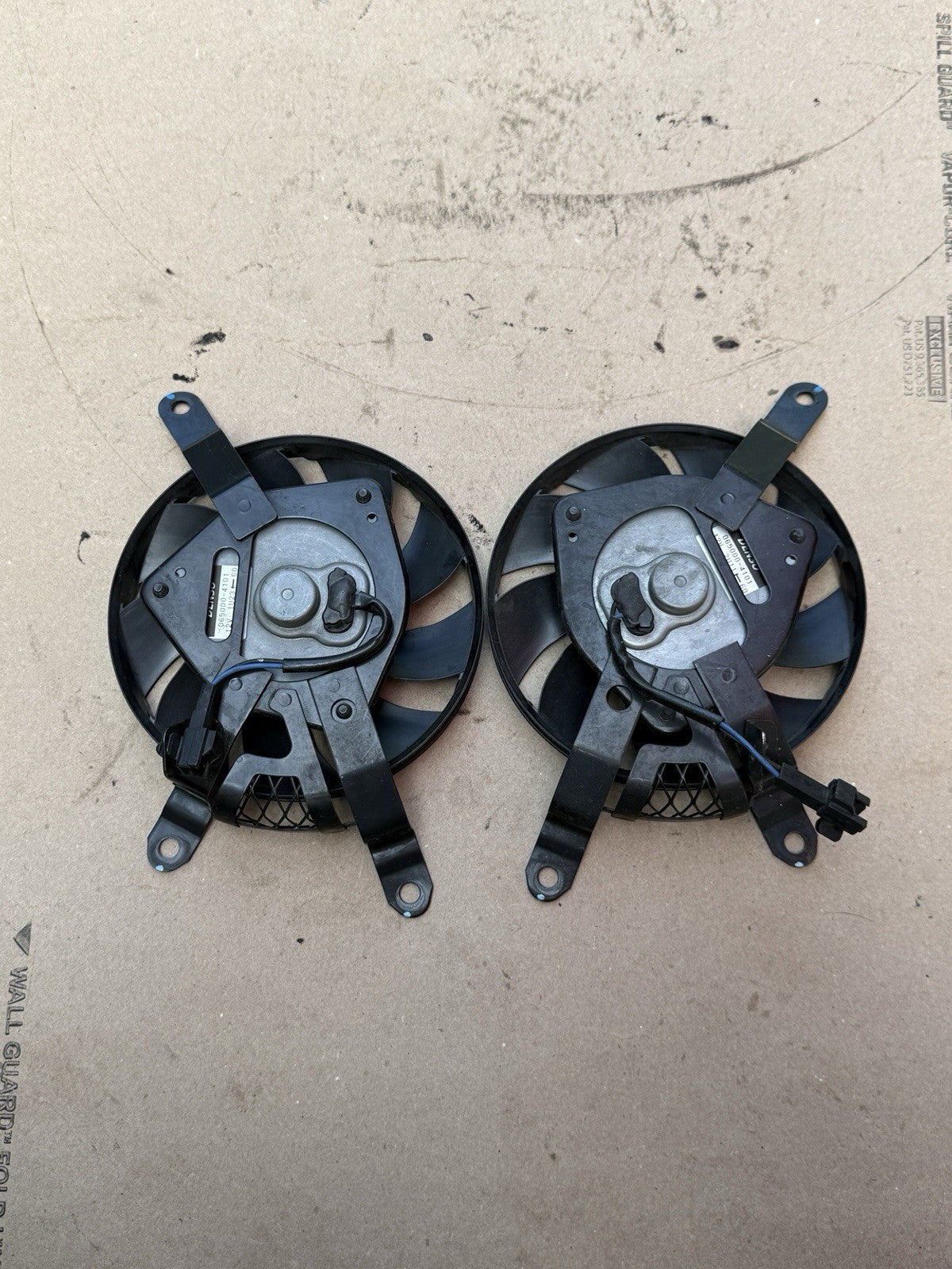 17-25 SUZUKI GSXR 1000 RIGHT LEFT SIDE RADIATOR ENGINE COOLING FANS OEM4