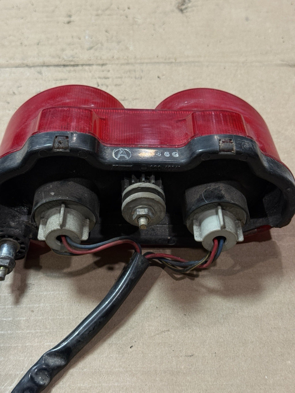 1998-1999 Kawasaki ZX6R ZX9R Ninja OEM Rear Tail Light Taillight Lamp 23025-12699