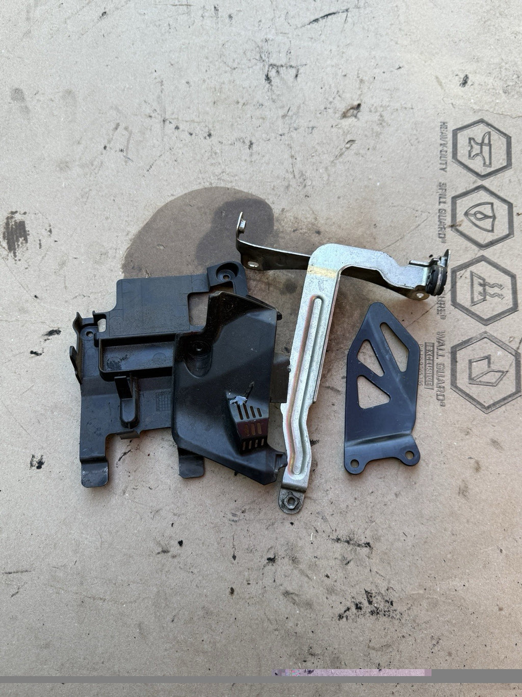2017-2025 Suzuki GSXR1000 GSXR1000R OEM Engine Motor Mount Brackets Set L73