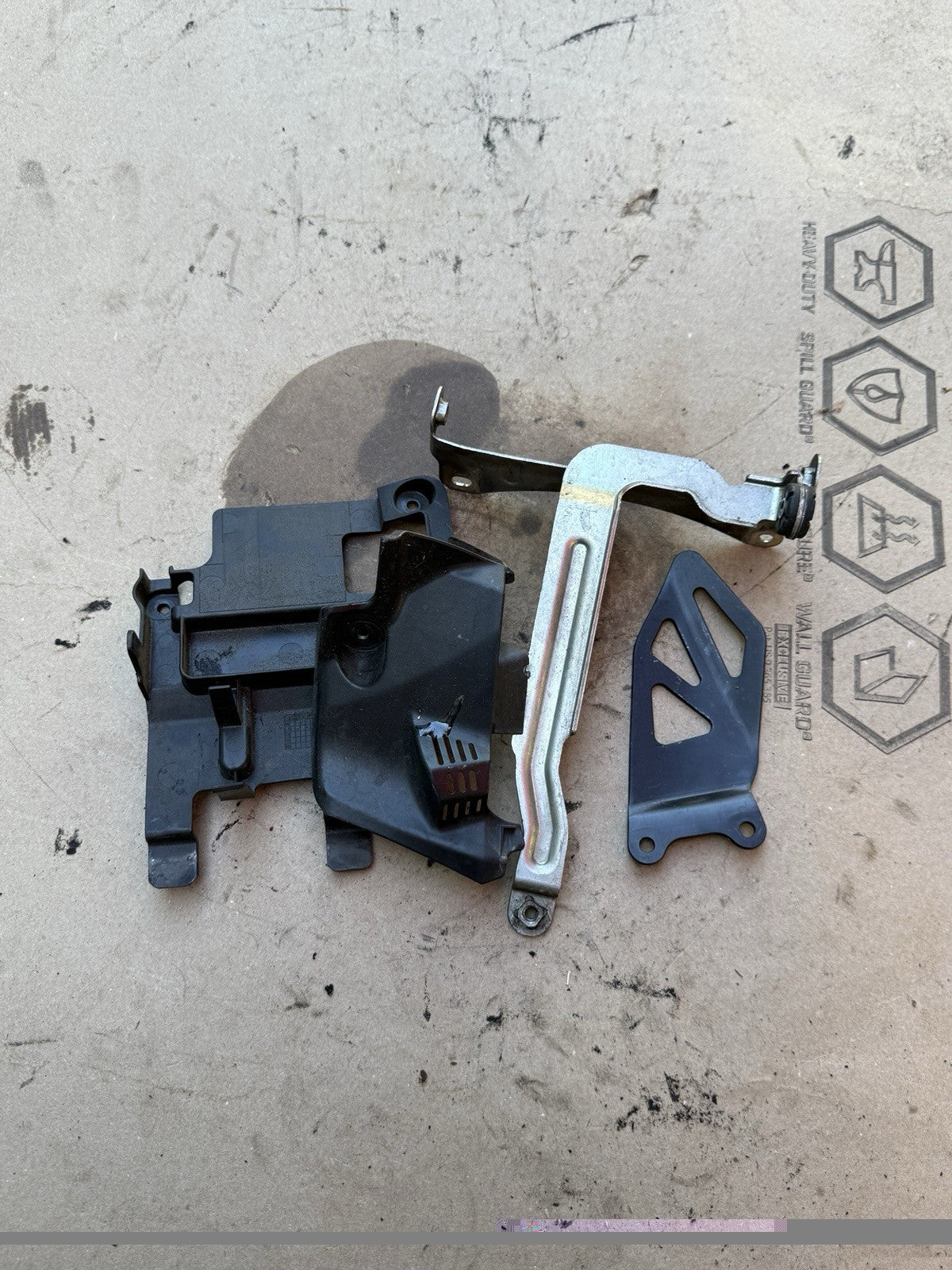 2017-2025 Suzuki GSXR1000 GSXR1000R OEM Engine Motor Mount Brackets Set L73
