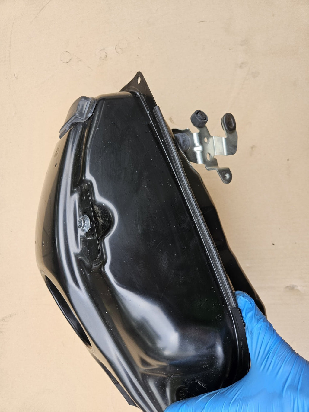 2022-2025 Yamaha YZF-R7 R7 OEM Gas Fuel Tank Petrol Reservoir BEB-24110-00-0010