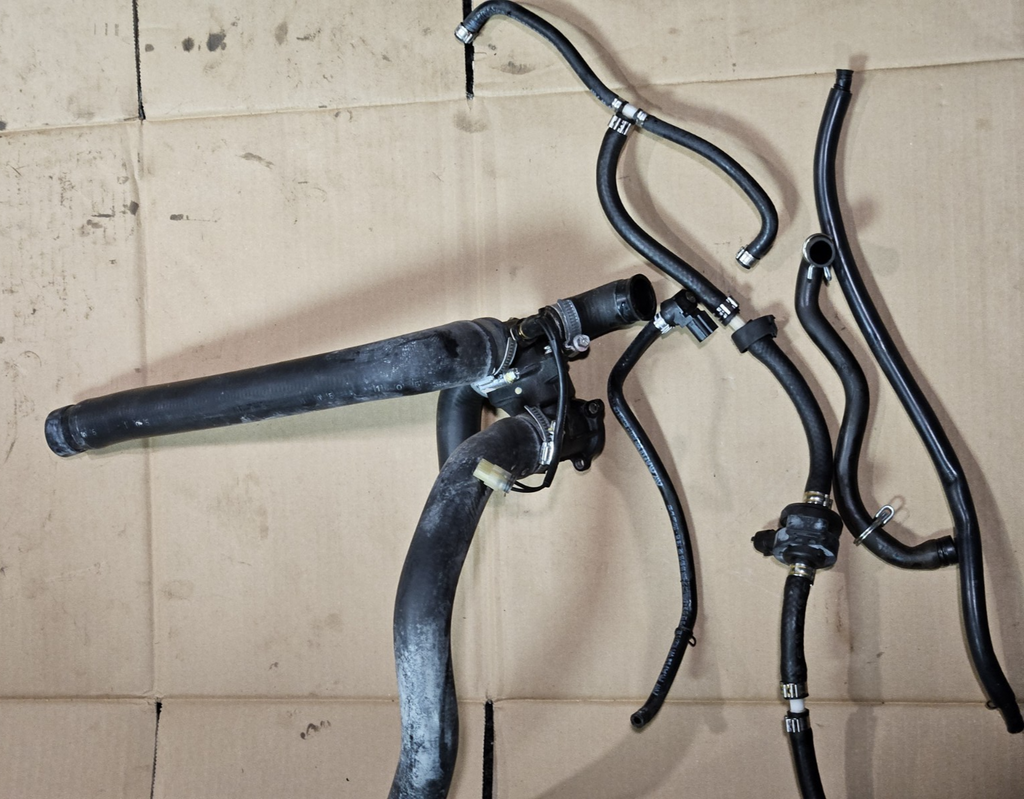 2012-2025 Ducati Panigale 899 959 1199 1299 OEM Coolant Hoses Assembly Squirter