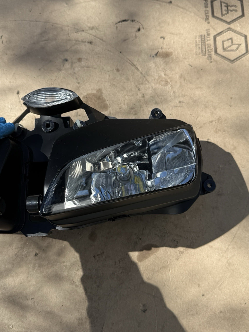 05-06 Honda CBR600RR Front Headlight Head Lamp 33100-MEE-A01 Assembly
