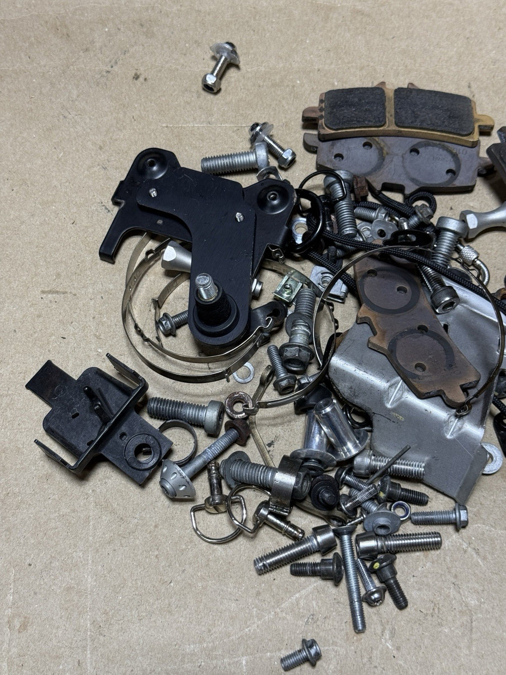 2015-2018 Aprilia RSV4 1000 RR RF Tuono OEM Engine Bolts Hardware Brackets Lot