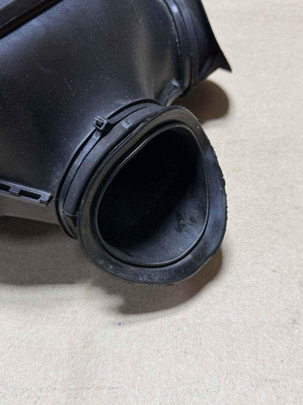 2015-2018 Aprilia RSV4 RR RF OEM Air Box Intake Airbox Assembly Complete