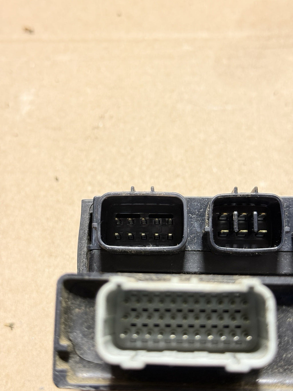2015 13-18 Kawasaki Ninja ZX6R 636 OEM CDI ECU Ecm Fuse Box Computer K243 Stator