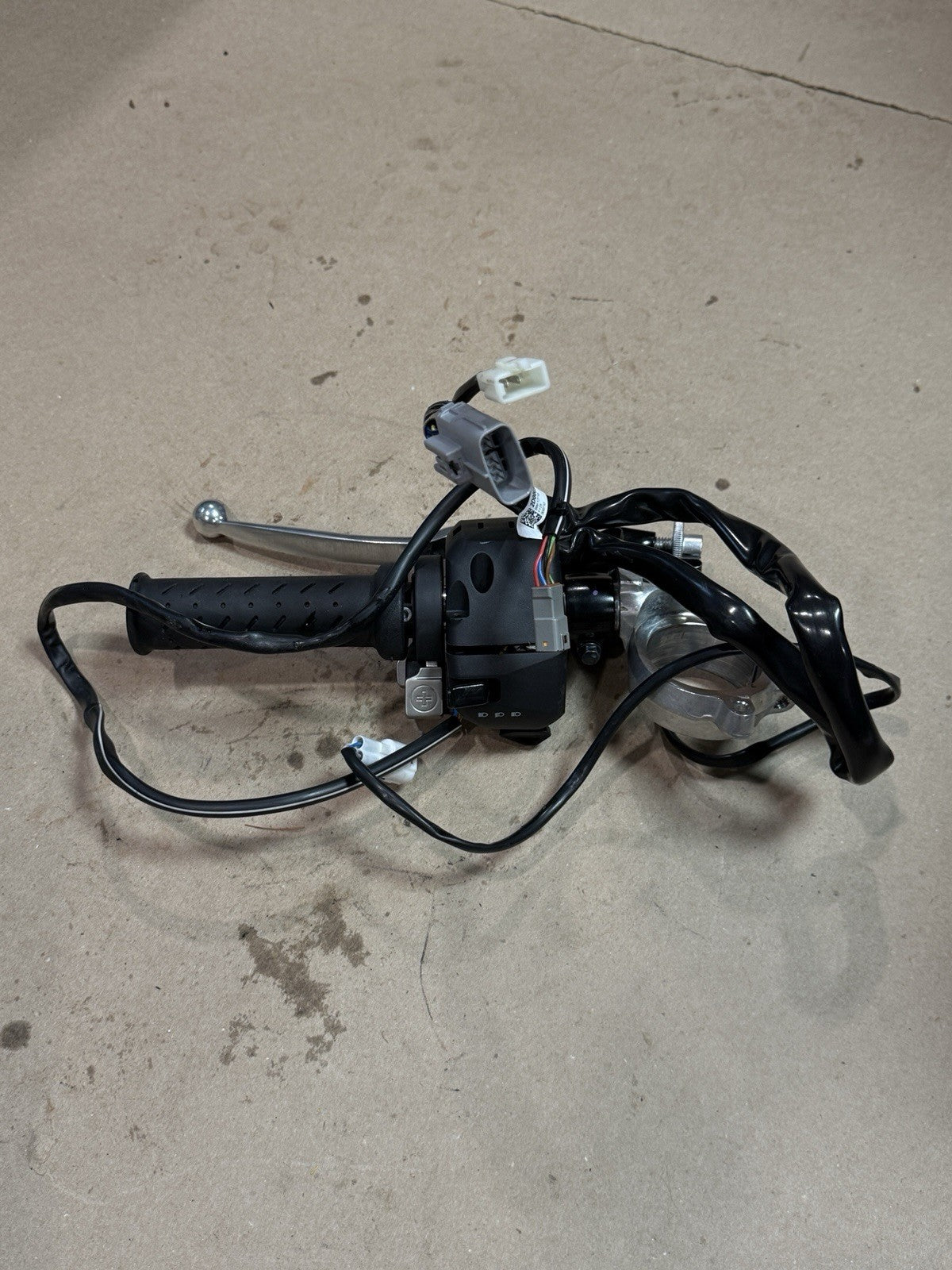 2021-2024 Aprilia RSV4 1100 Genuine OEM Left Clip-On Handlebar w Switches Tested