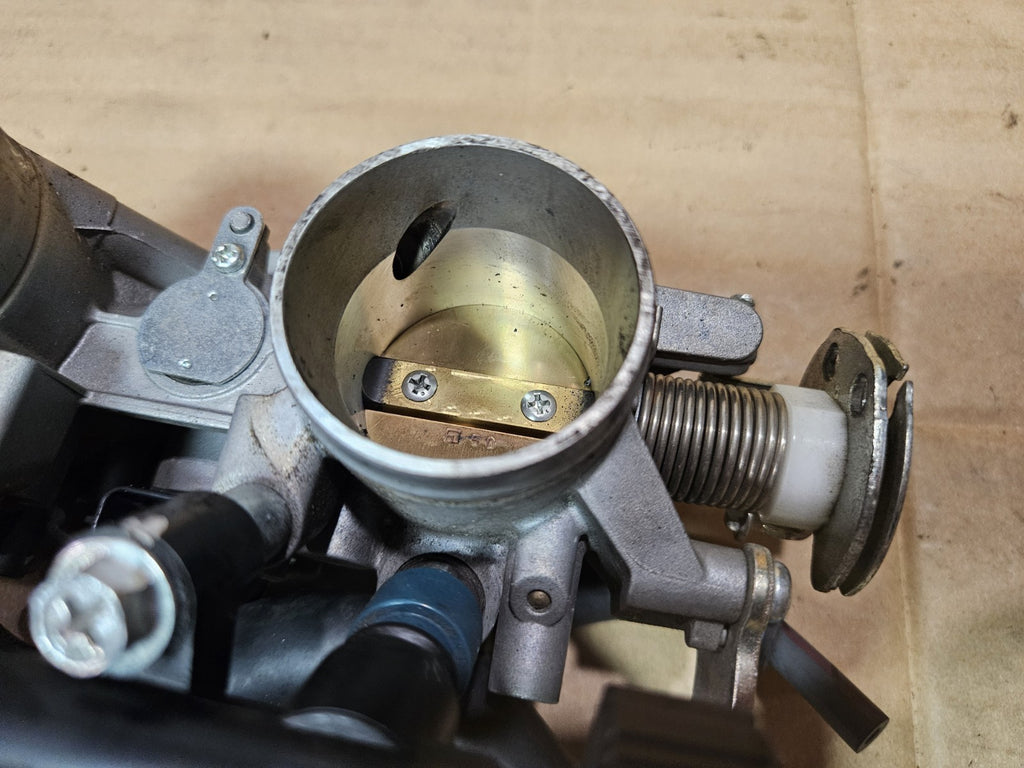 22-25 2022 YAMAHA YZF R7 OEM MAIN FUEL INJECTORS THROTTLE BODIES6