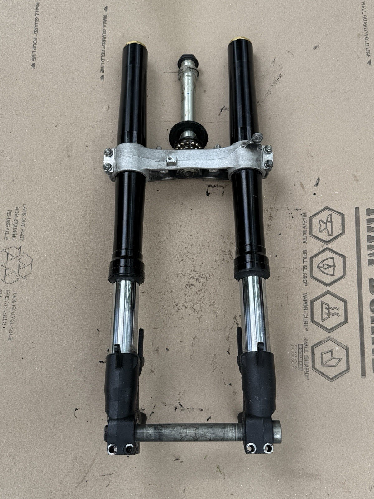 2017-2025 Suzuki GSXR1000 GSX-R 1000 OEM Front End Forks Triple Tree Clamp Lower